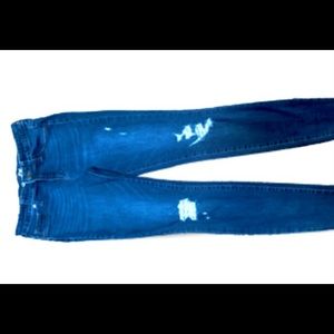 Universal Thread Women’s Blue Stretch Mid-Rise Ripped jeggings